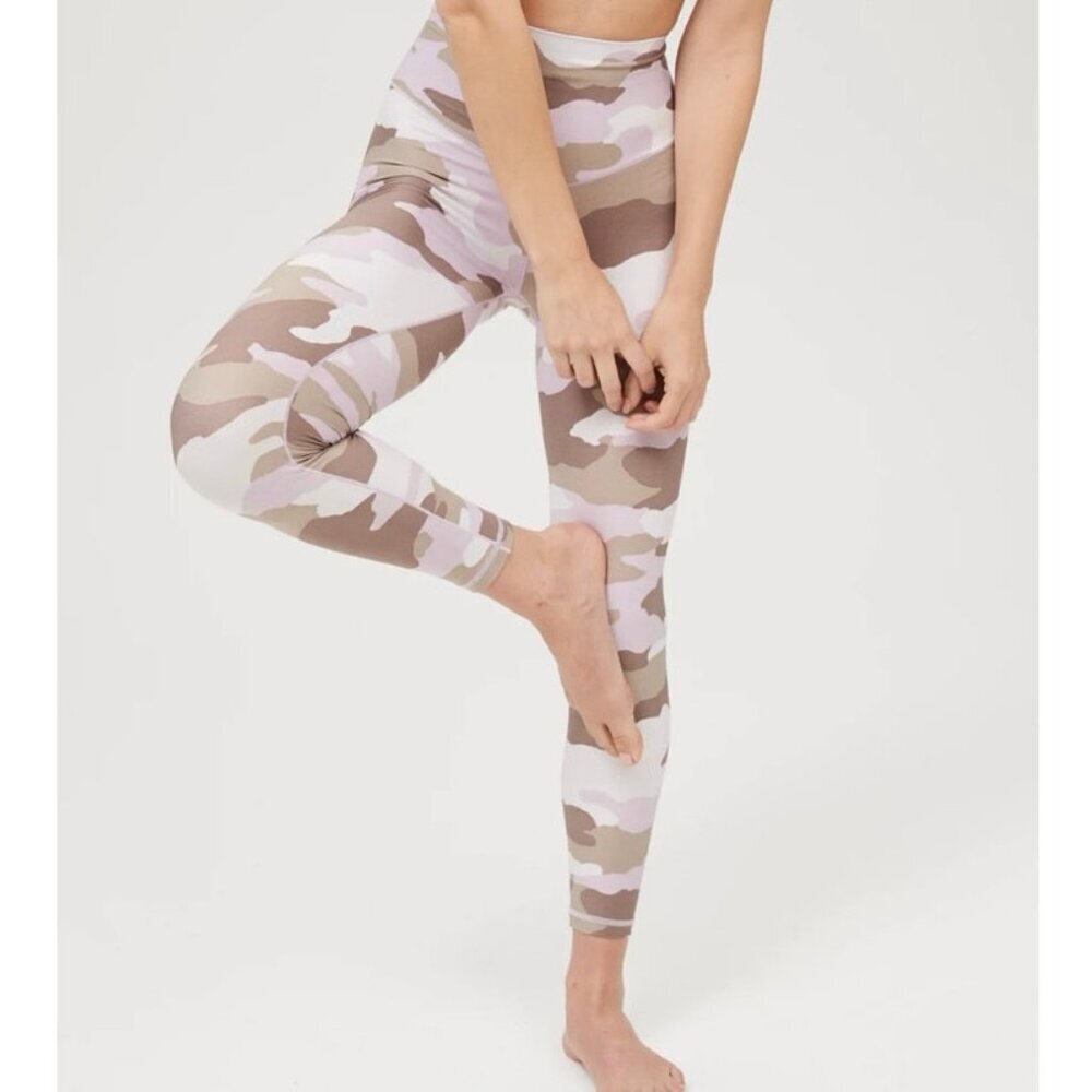 Aerie OFFLINE Real Me High-Waisted Camo Leggings Pink Brown Size Medium